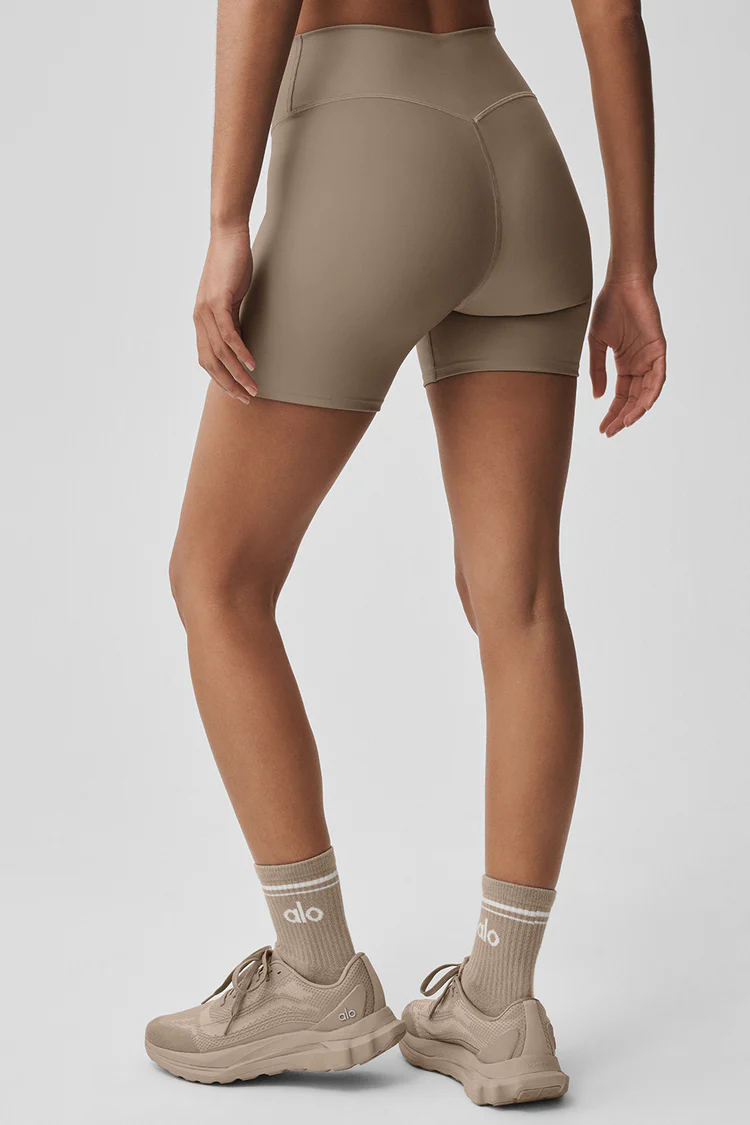 Short de yoga ALO beige