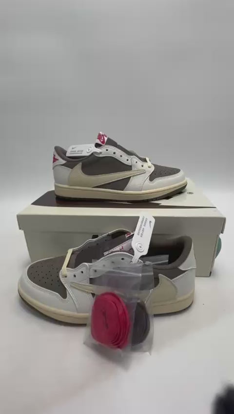 Travis Scott x Air Jordan 1 Low "Revers Mocha"