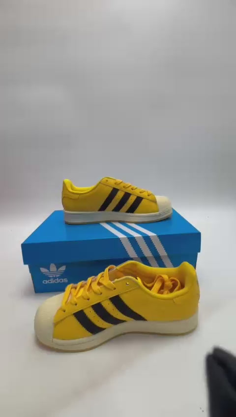 Adidas Superstar – Yellow Blaze Edition