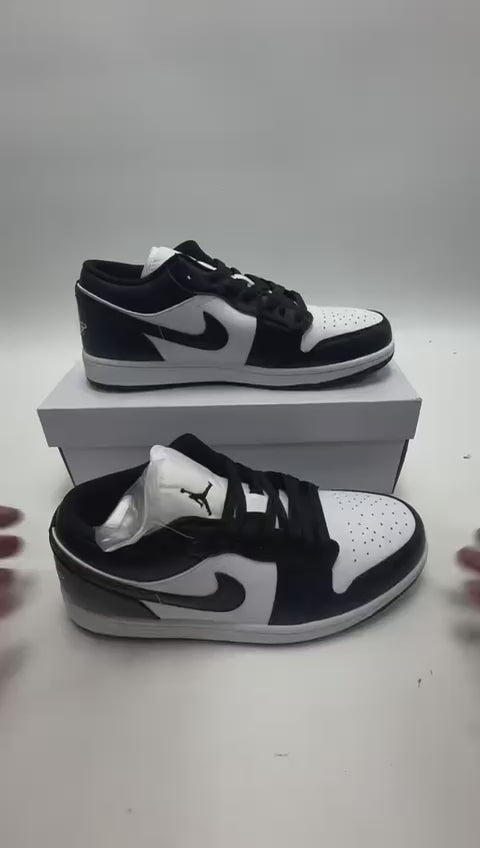 NIKE Dunk Low PANDA