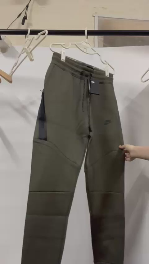 PANTALON NIKE TECH FLEECE x vert armée