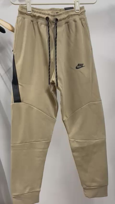 PANTALON NIKE TECH FLEECE x BEIGE