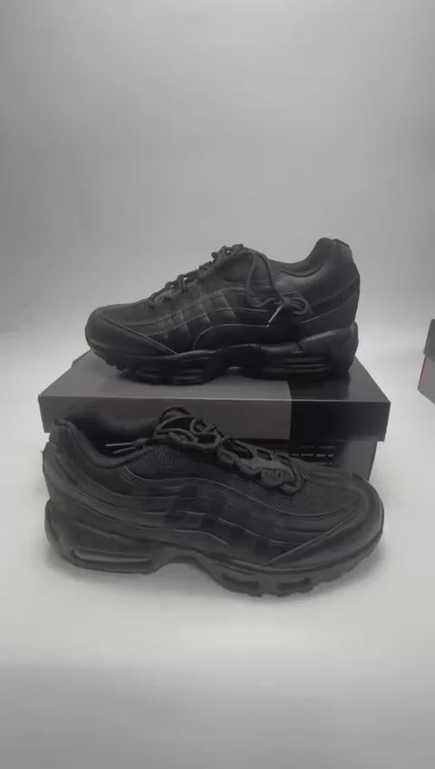 NIKE Air Max 95 triple black