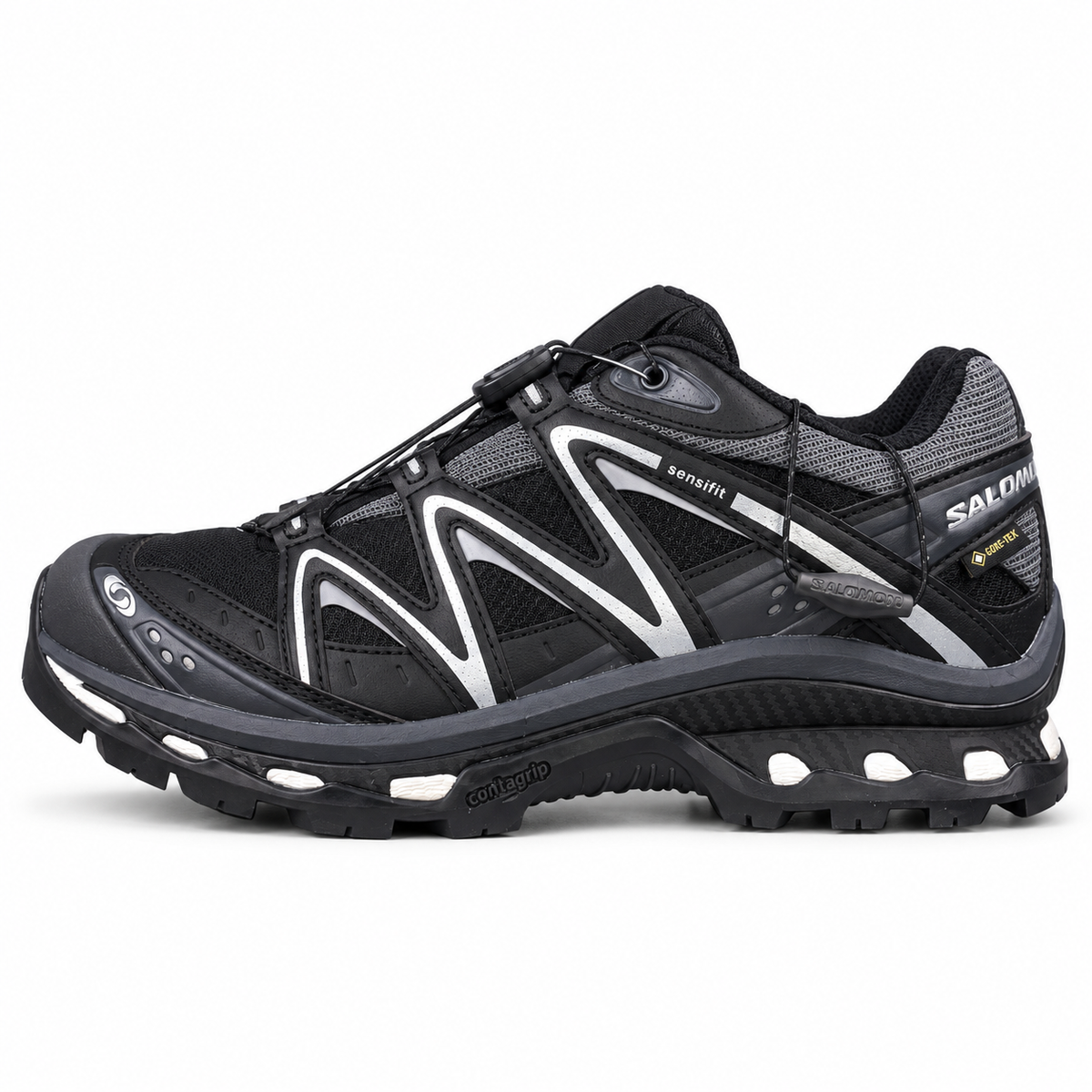 Salomon XT-QUEST GORE-TEX – Noir / Argent, vue de profil sur fond blanc, pointe vers la gauche